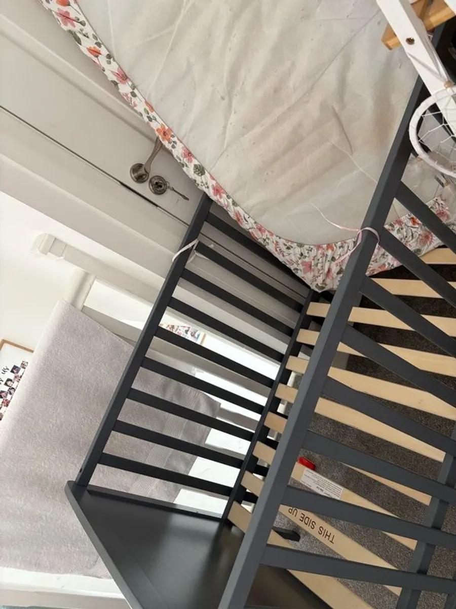 baby cot - Image 4