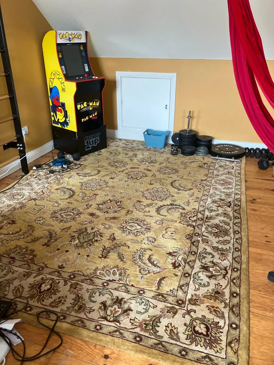 Real wool carpet, approx 8ft x 10ft - Image 1