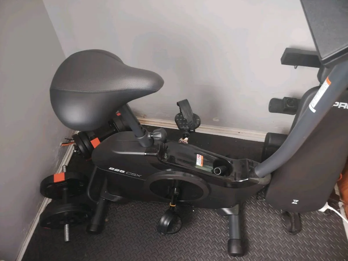 Electric exercise bike - Image 1