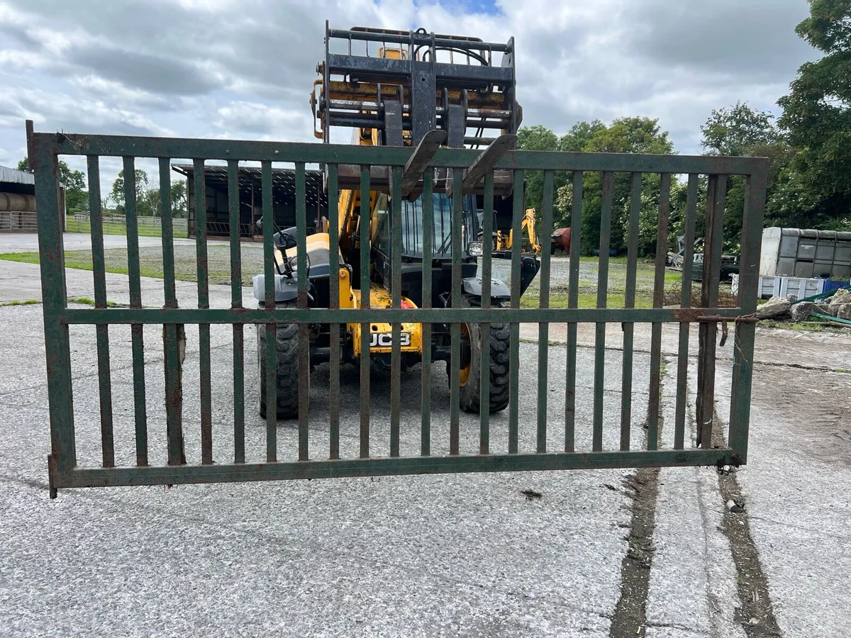 Gates - Image 2