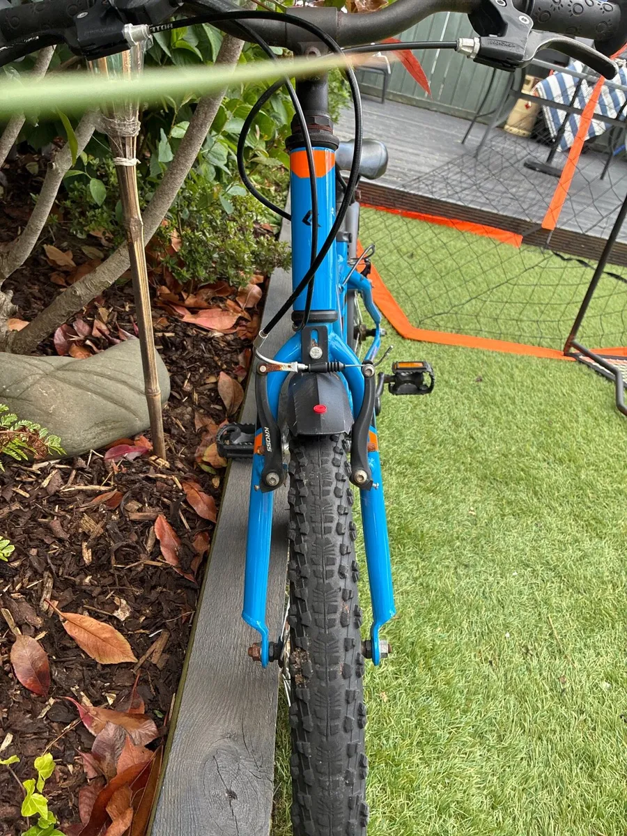 Kids Kross blue bike (Frame size 11) - Image 2