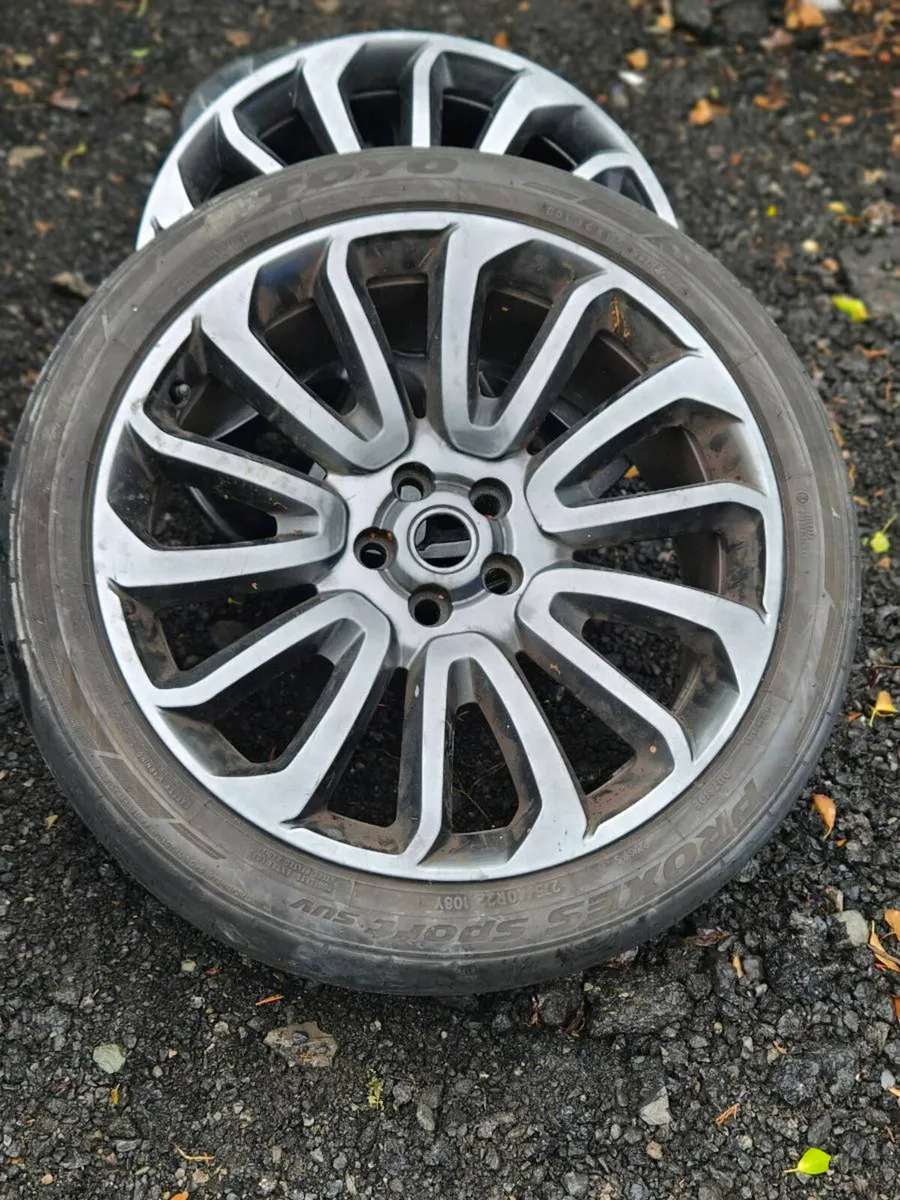 22" genuine OEM range rover sport alloys - Image 1
