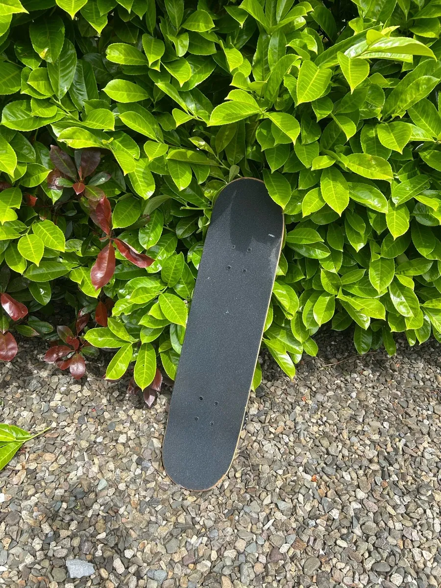 Scooter x2 skateboard x1 - Image 4