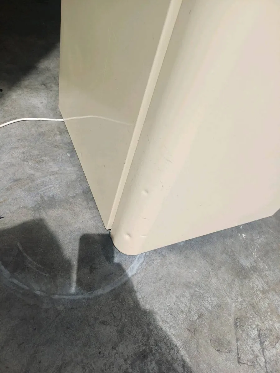 Fridge freezer swan - Image 2