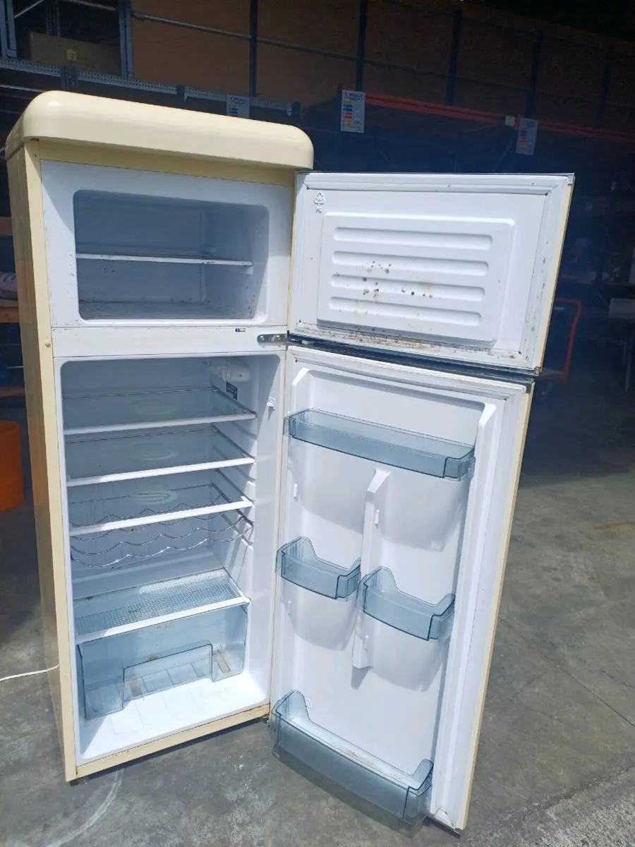 Fridge freezer swan - Image 4