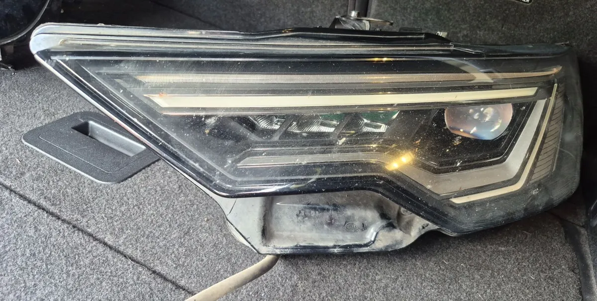 Audi A6 LED headlamp - Image 1