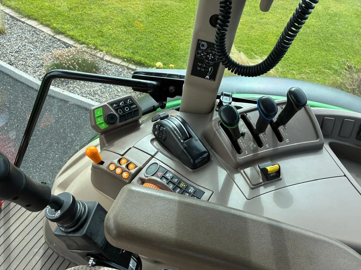John Deere 5090R - Image 4