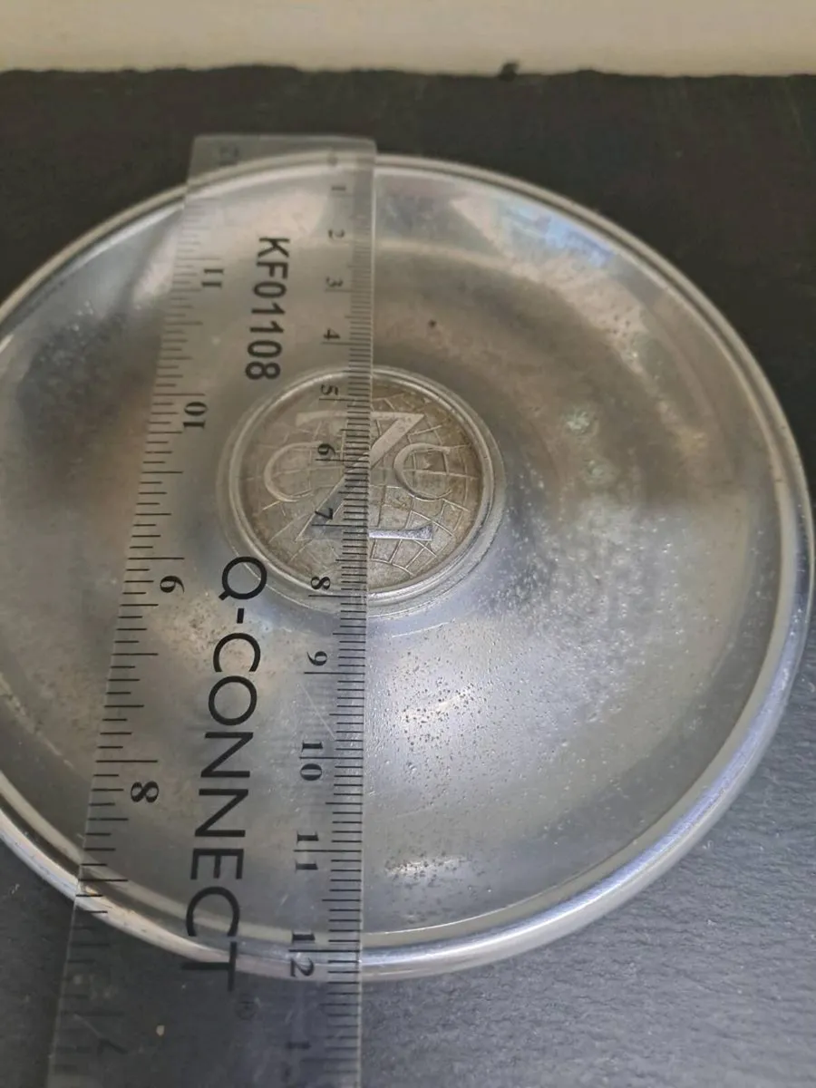 Vintage CZC Advertising Ashtray - Image 3