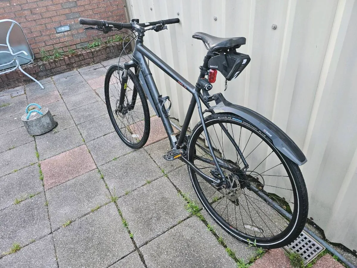 Cannondale hybrid road/mountain bike + accessories - Image 2