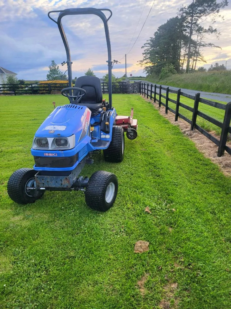 Compact tractor - Image 3