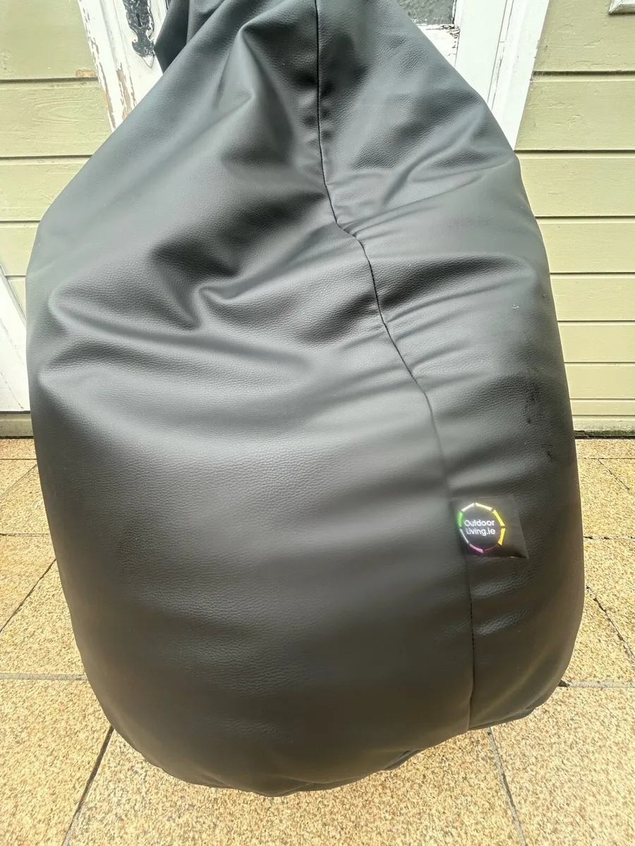 X2 Bean Bag Outdoor Large Black Leather - Image 2