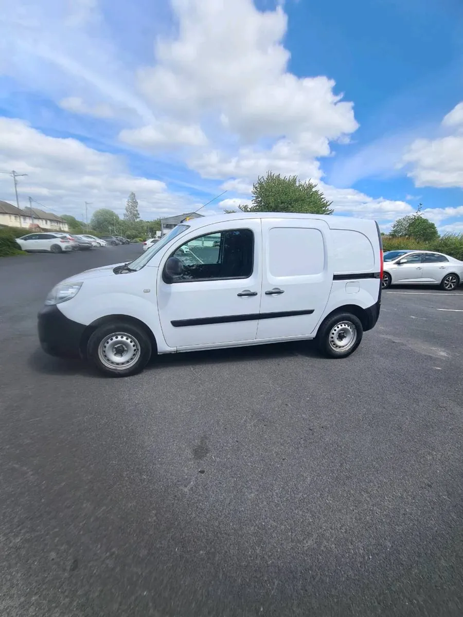 Commercial  van - Image 2