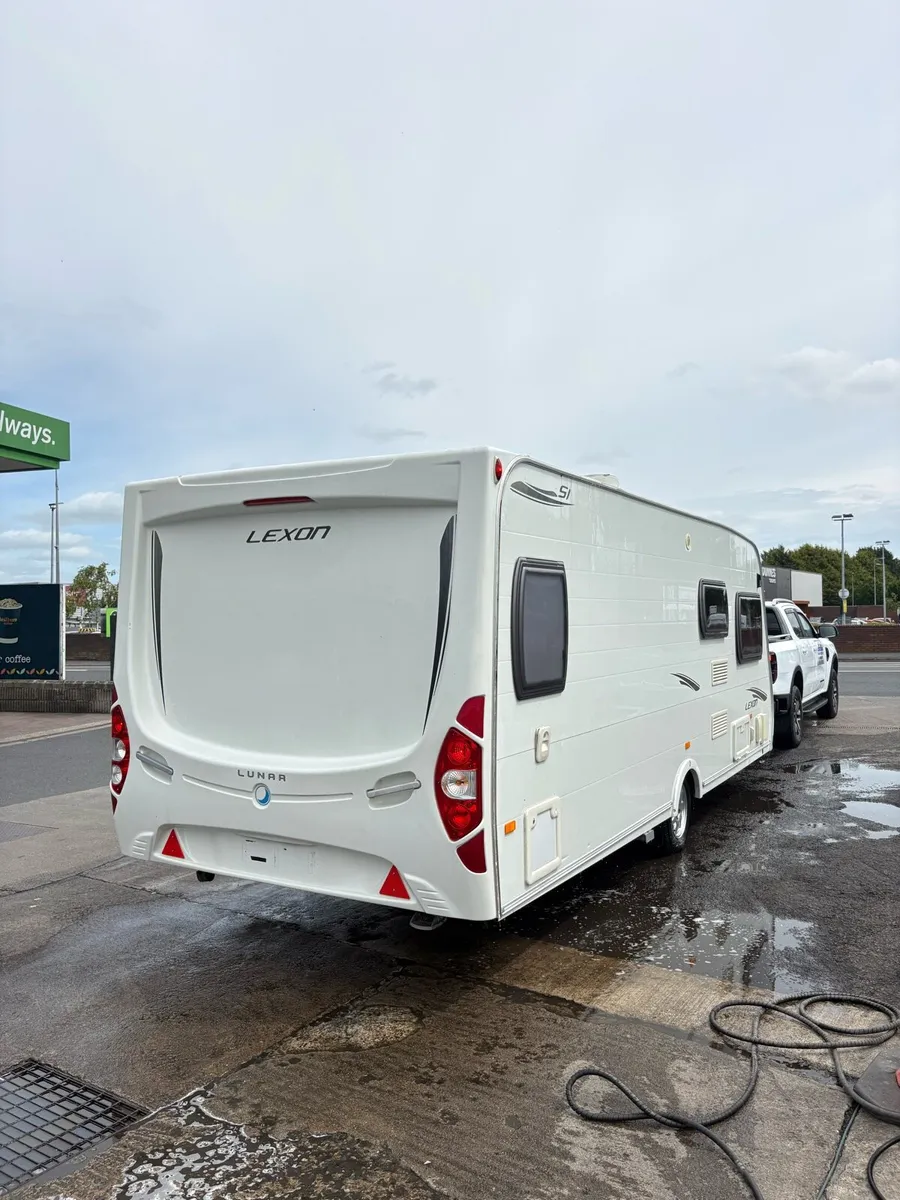 2011 Lunar Lexon 4 Berth Fixed Caravan - Image 2