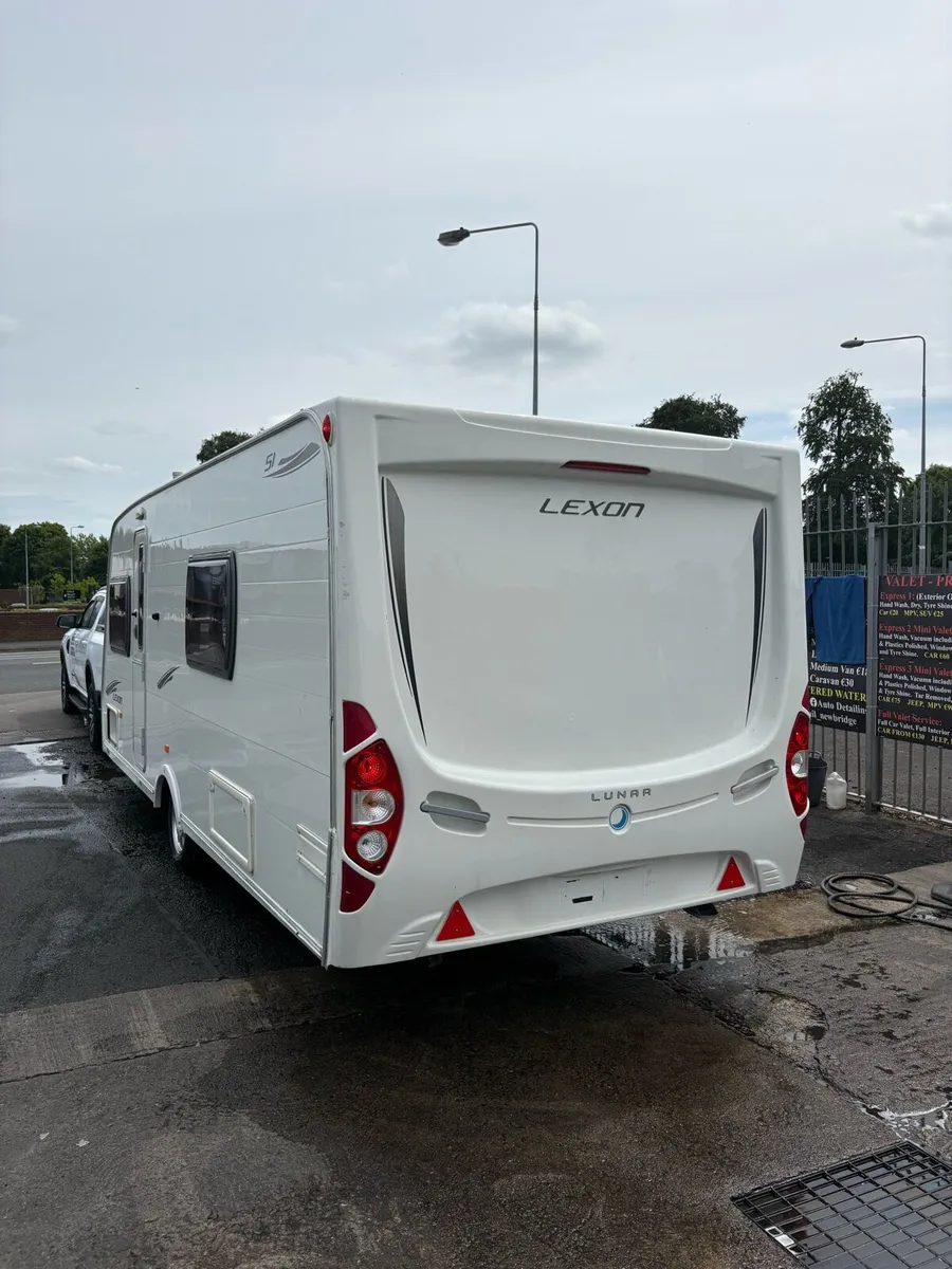 2011 Lunar Lexon 4 Berth Fixed Caravan - Image 3