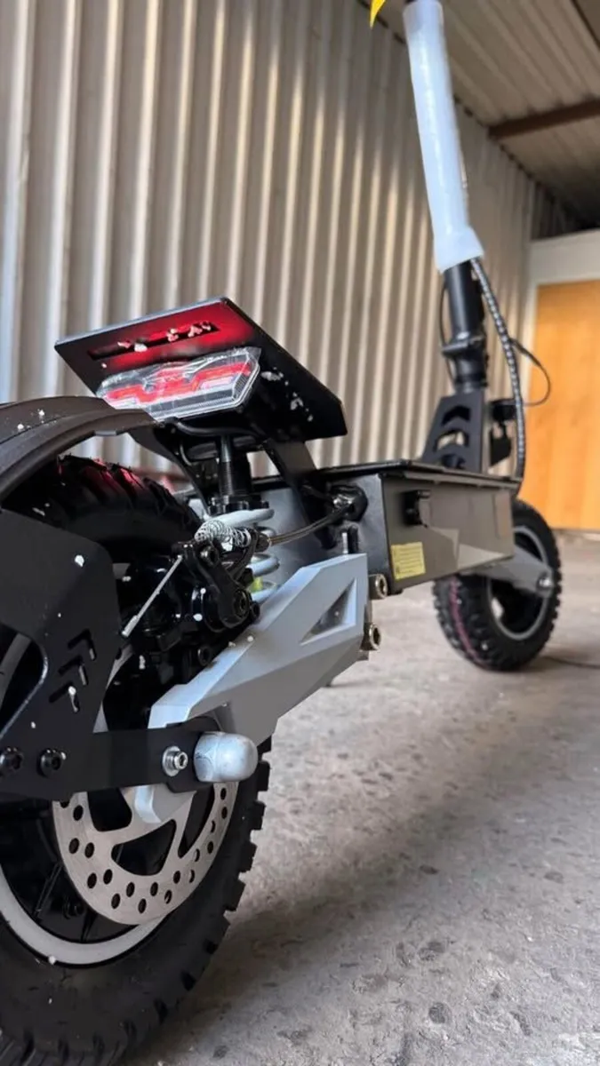 OOTD T10 Electric Scooter - Image 2