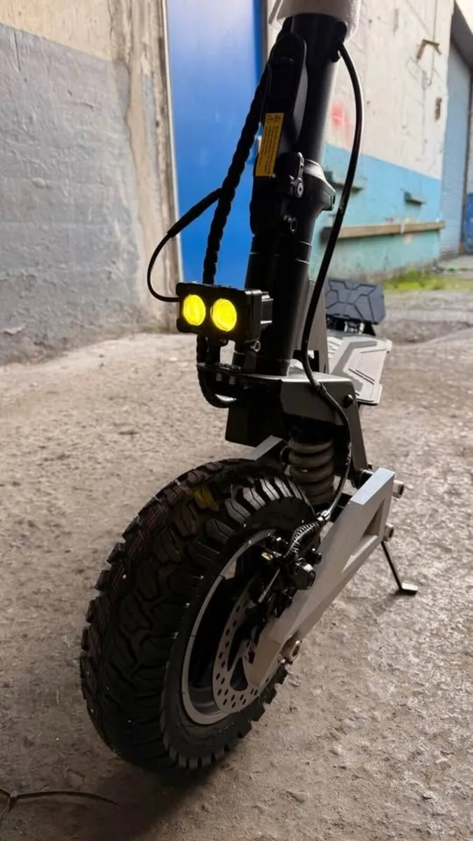 OOTD T10 Electric Scooter - Image 3
