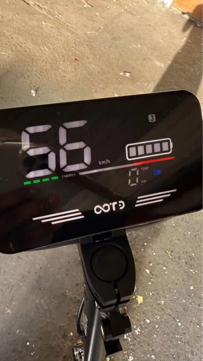 OOTD T10 Electric Scooter - Image 4