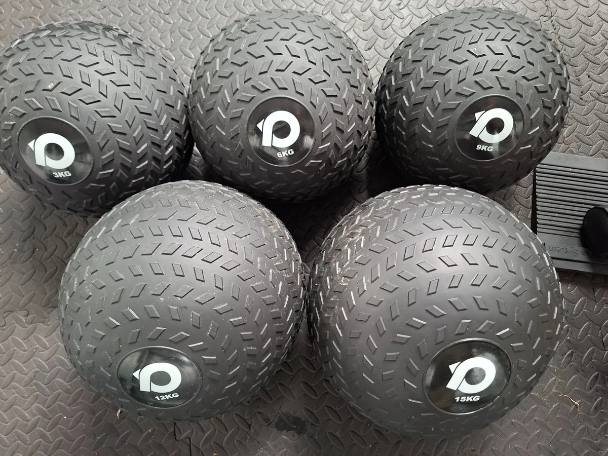 slam balls / battle rope/ plyo box - Image 1