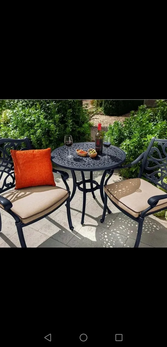 Brand New Hartman Cast Aluminium Bistro Set