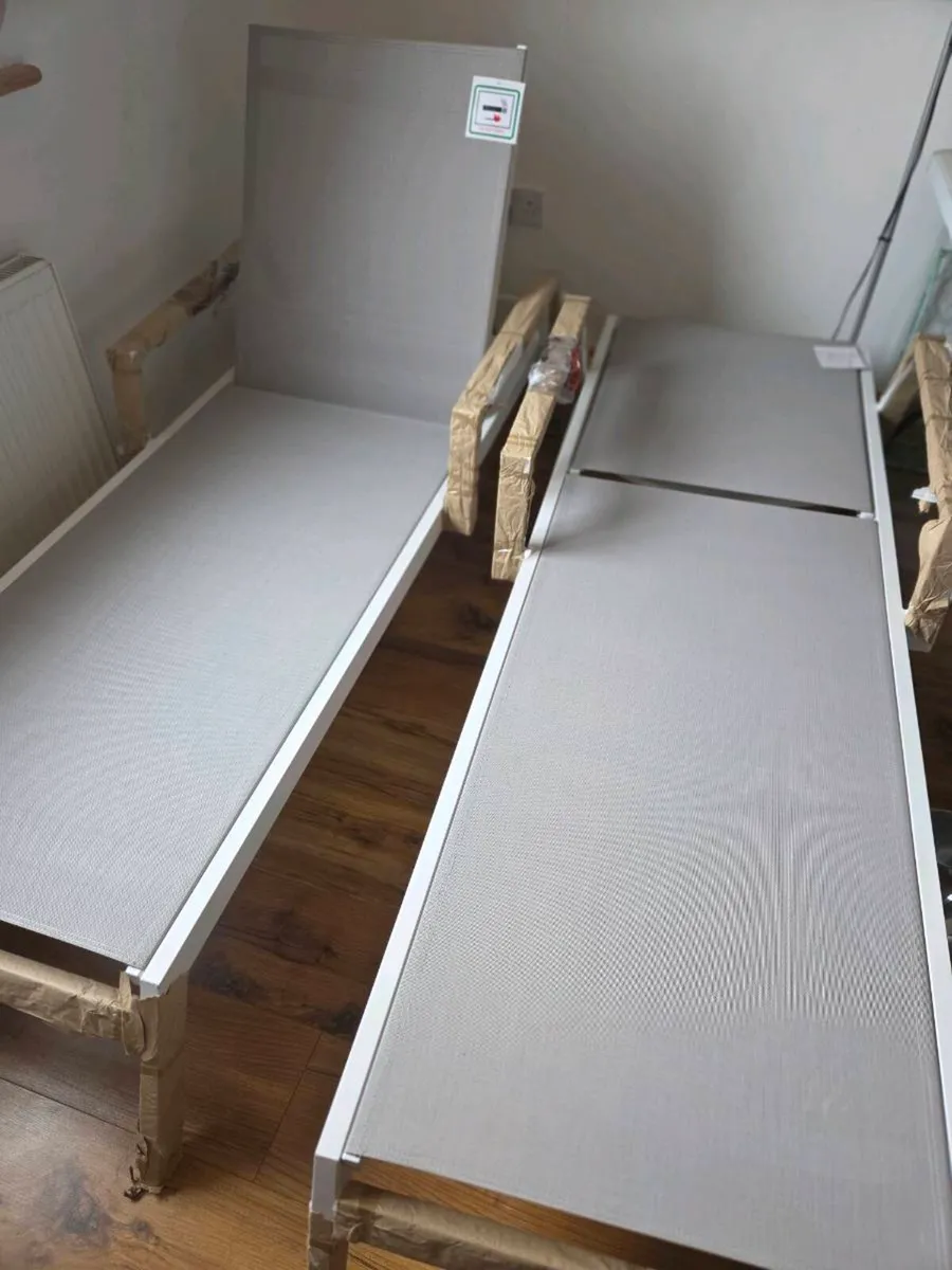 2 Sun loungers - Image 1