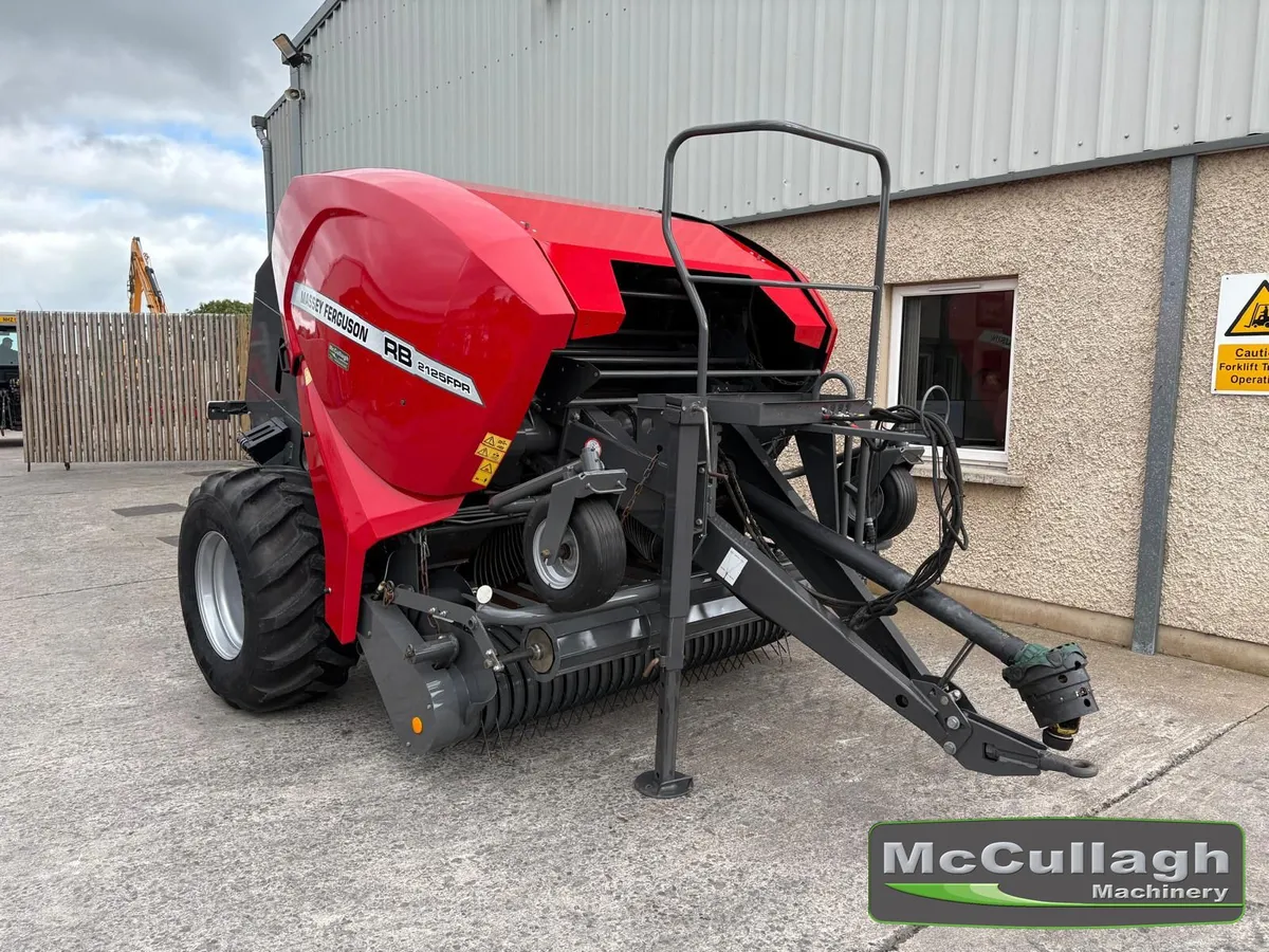 2018 MF Lely (MF) 245 Profi Round Baler - Image 1