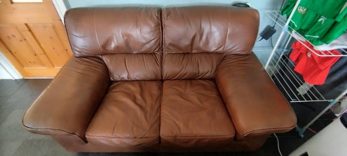 3 seater Rubelli Couch - Image 2