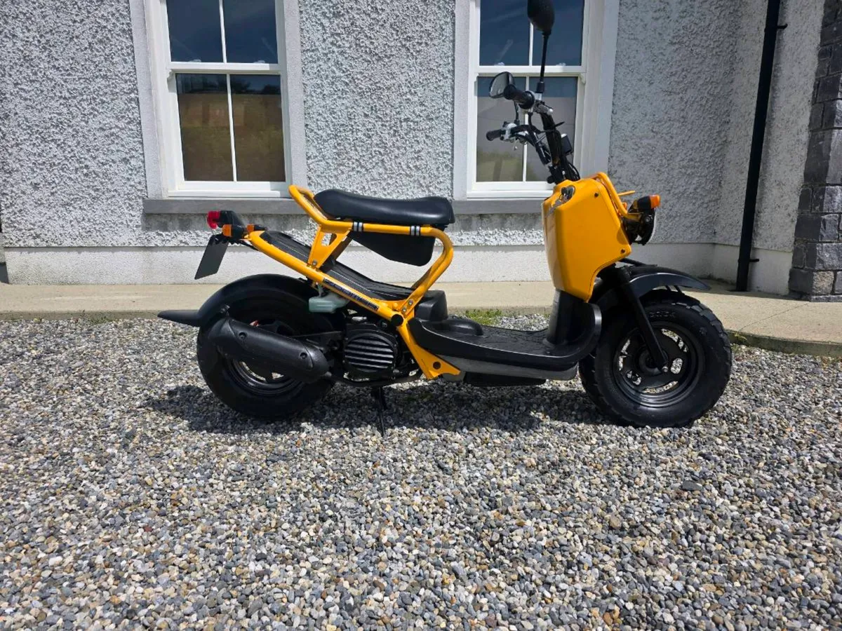 Honda Zoomer 50cc like new! - Image 2