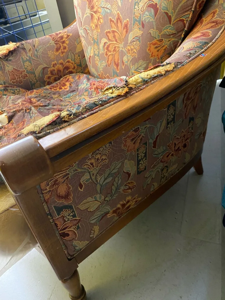 Chair - Image 4