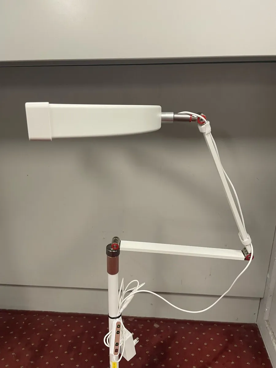 Adjustable Film and Video light - Image 2