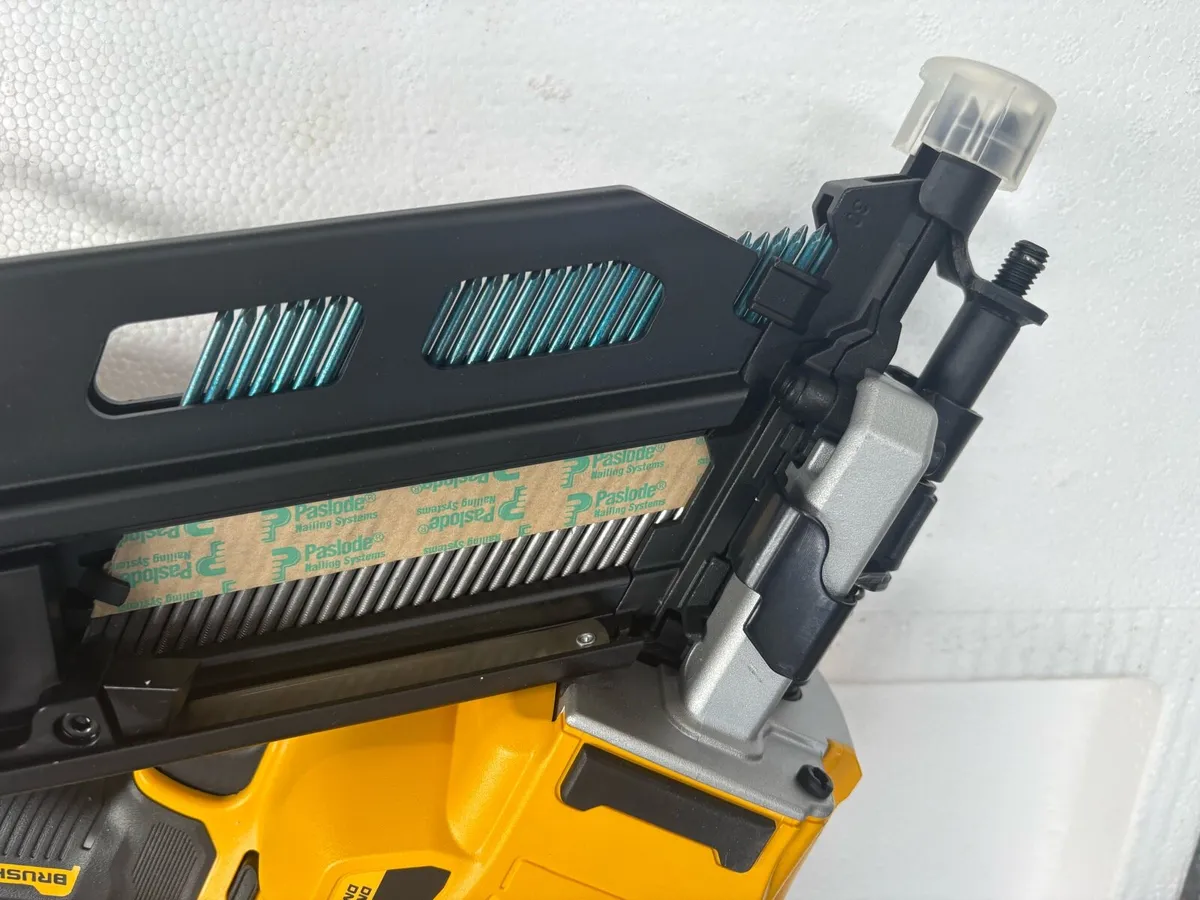 Dewalt New model framing nailer - Image 2