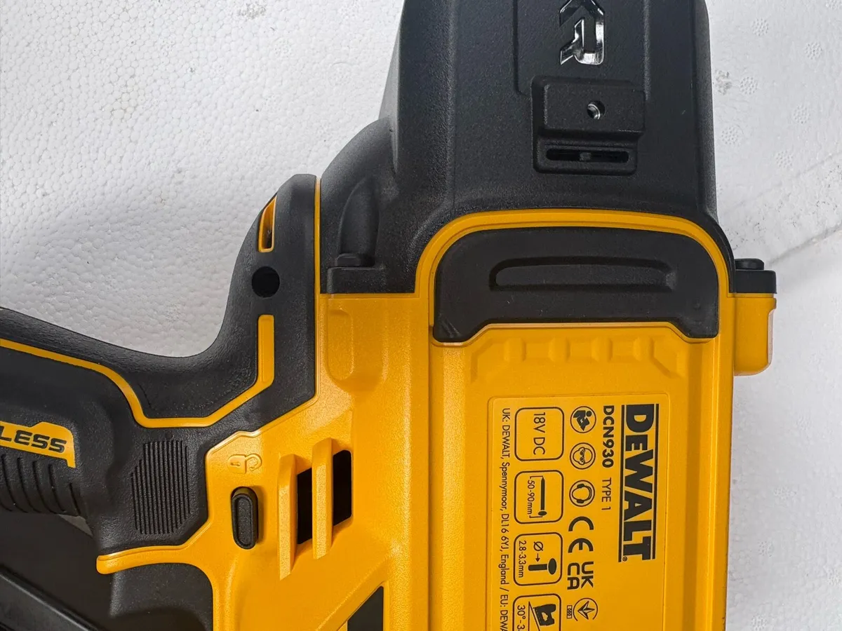 Dewalt New model framing nailer - Image 4