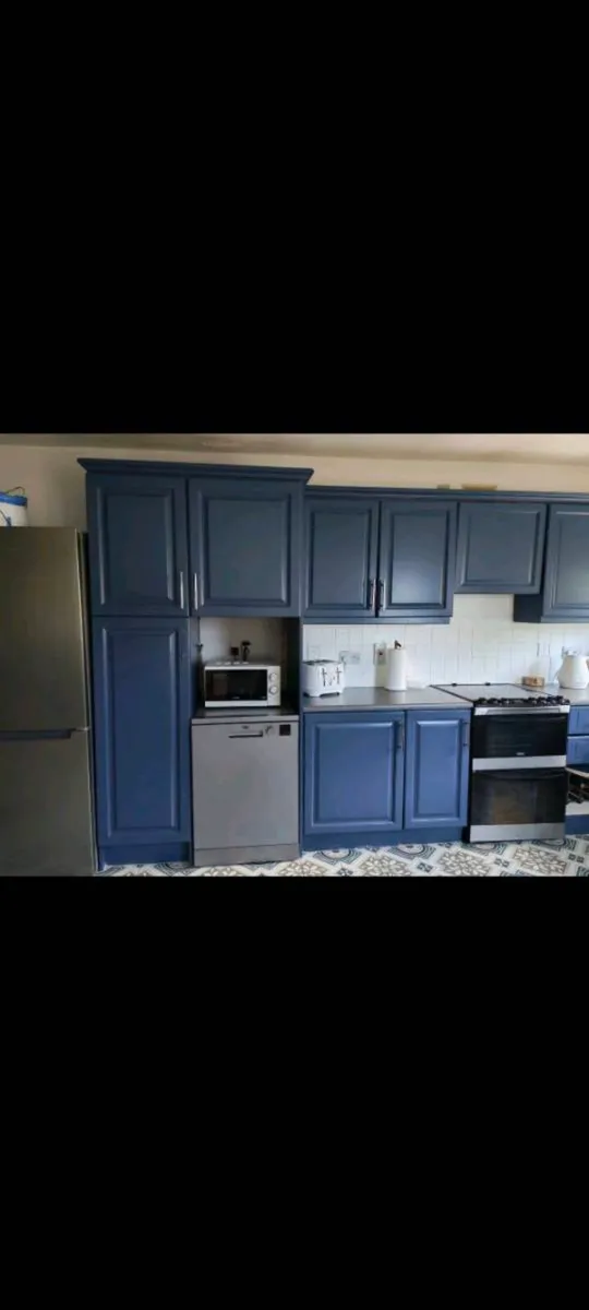 Kitchen Units - Image 1