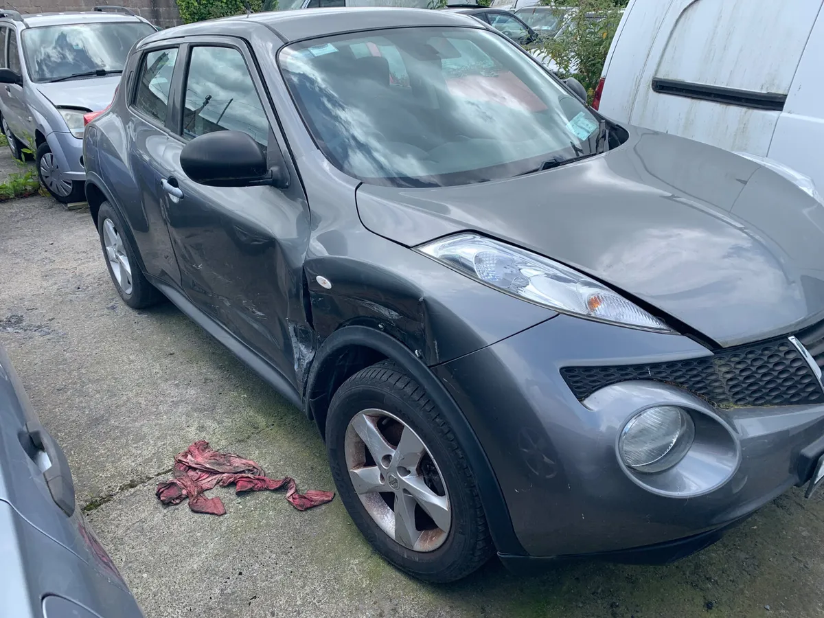 2011 NISSAN JUKE PETROL LOW MILES - Image 2