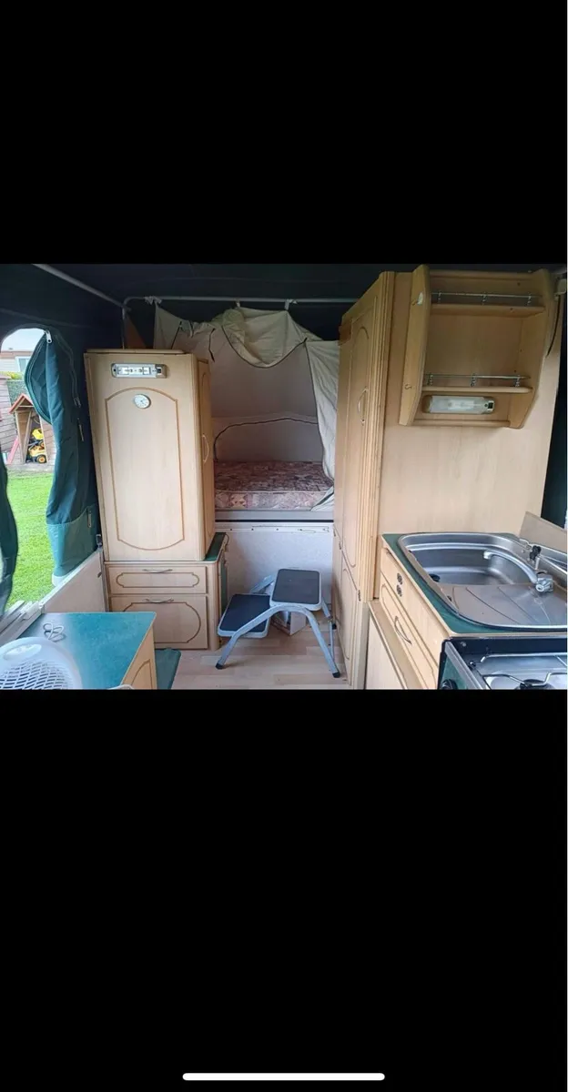 Trailer tent - Image 2