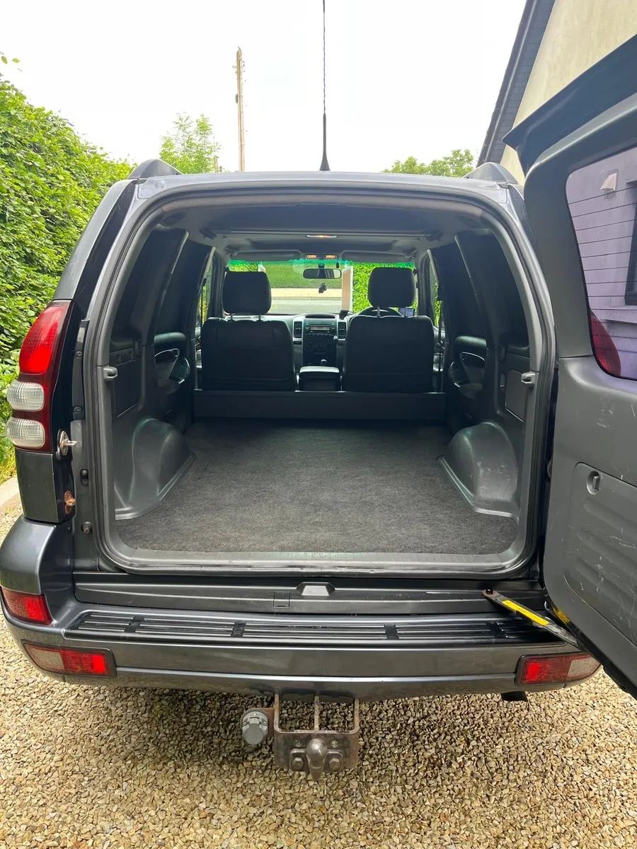 Toyota Landcruiser - Image 4