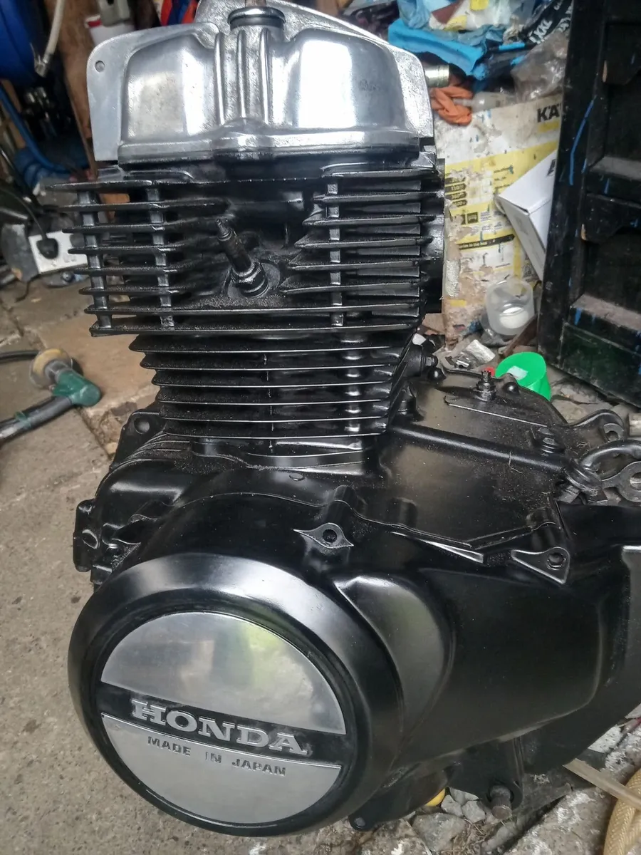 Honda 175 1977 - Image 1