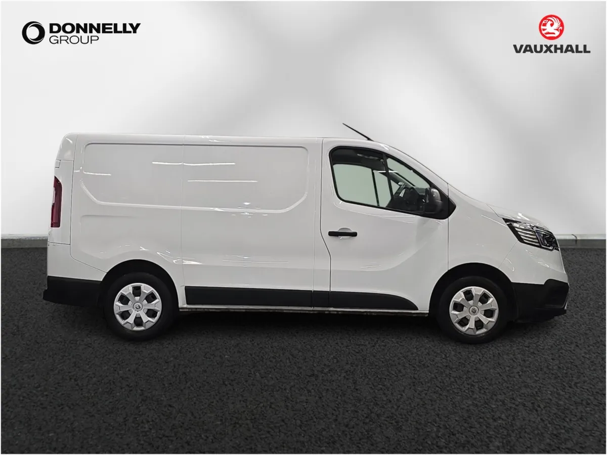 Renault Trafic Swb Diesel Advance - Image 3