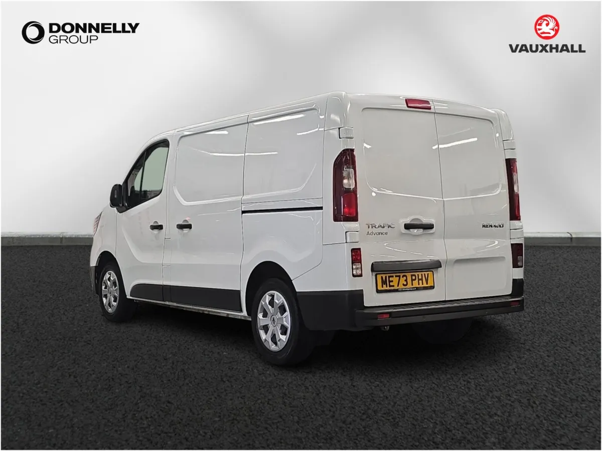 Renault Trafic Swb Diesel Advance - Image 2