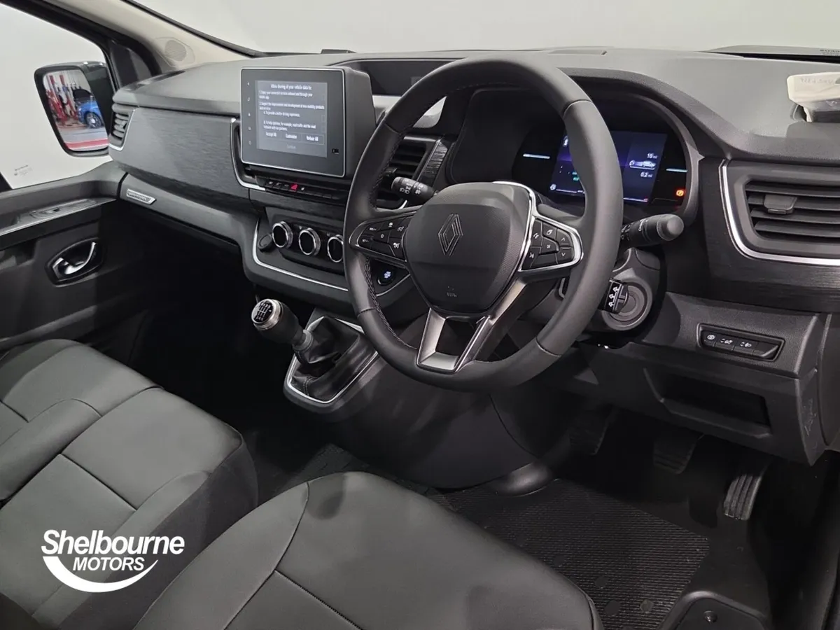 Renault Trafic Lwb Diesel Graphite Edition - Image 4