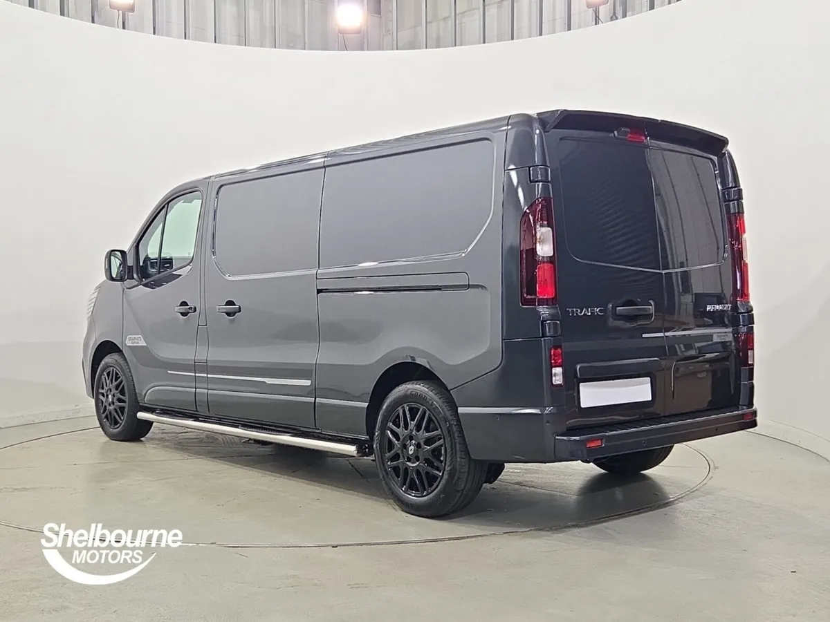 Renault Trafic Lwb Diesel Graphite Edition - Image 2