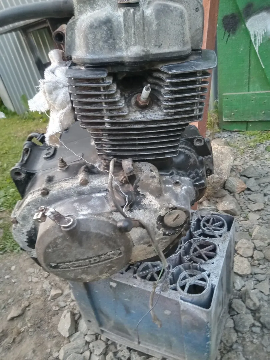 Honda 175 1977 - Image 3