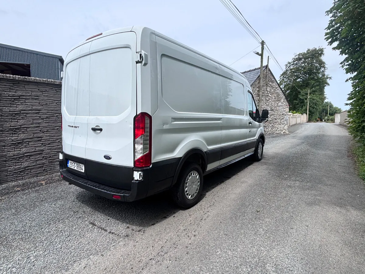 Ford Transit 2023 - Image 3