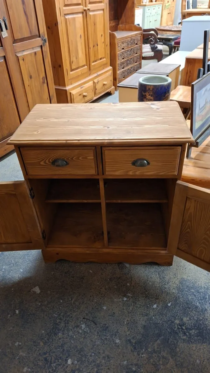 Vintage pine sideboard - Image 3