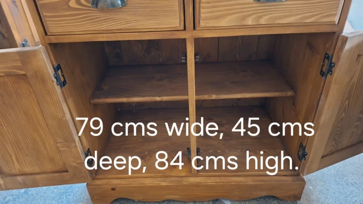 Vintage pine sideboard - Image 4