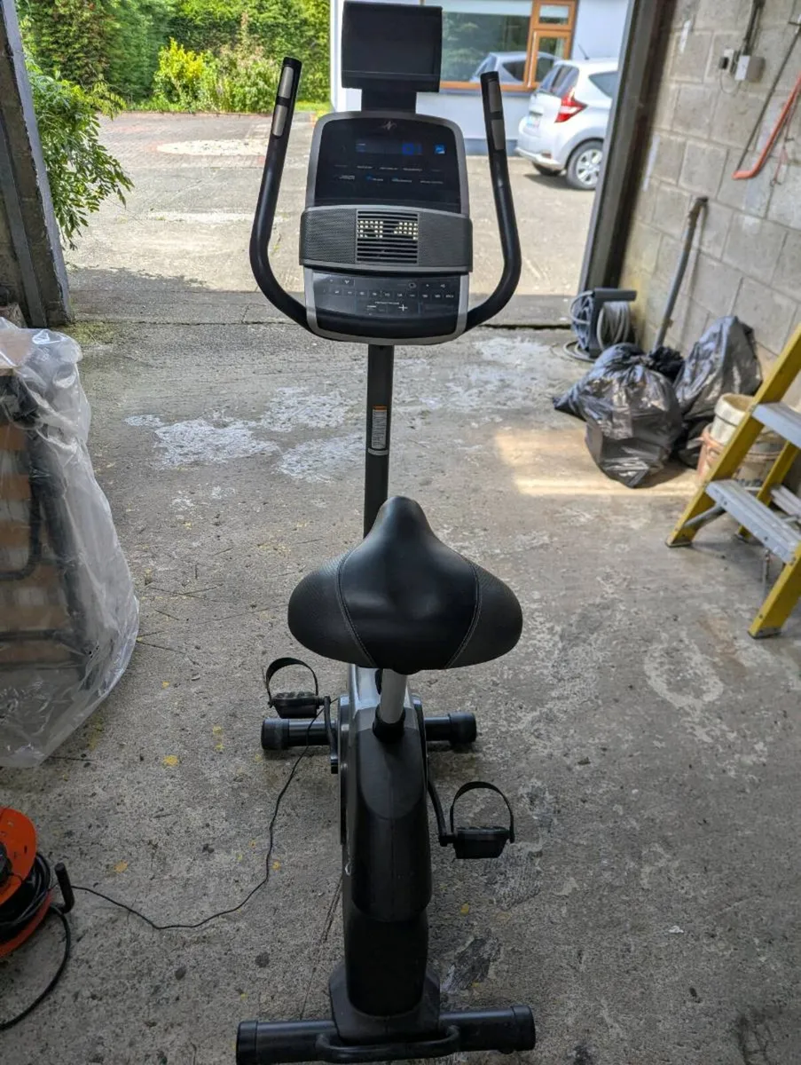 Electric exercise bike - Image 1