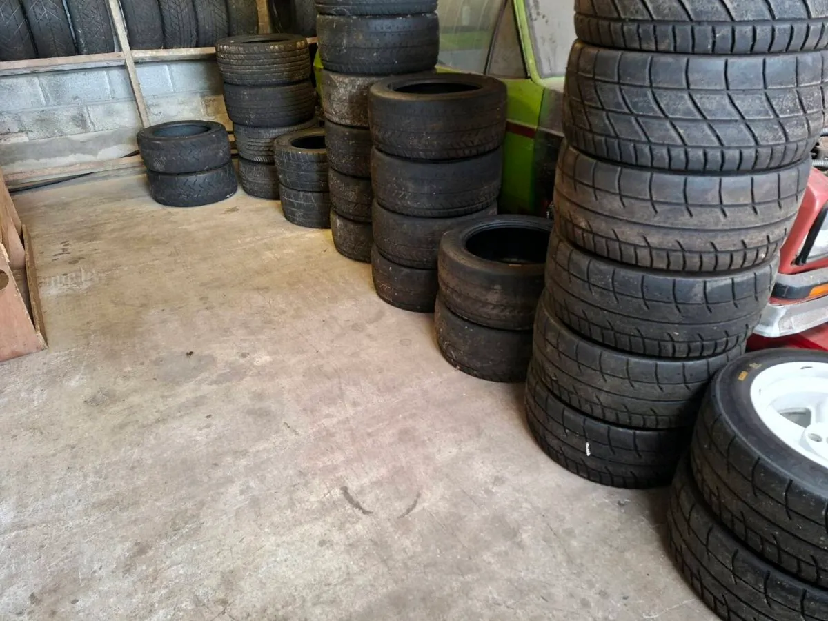 15'' tarmac tyres - Image 1