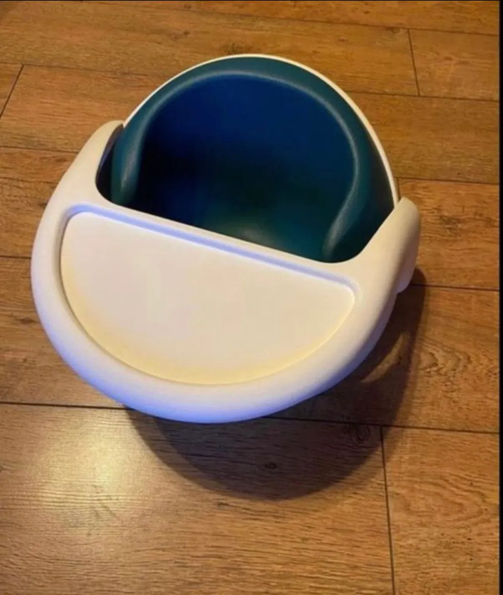 Bumbo style chair - Image 1