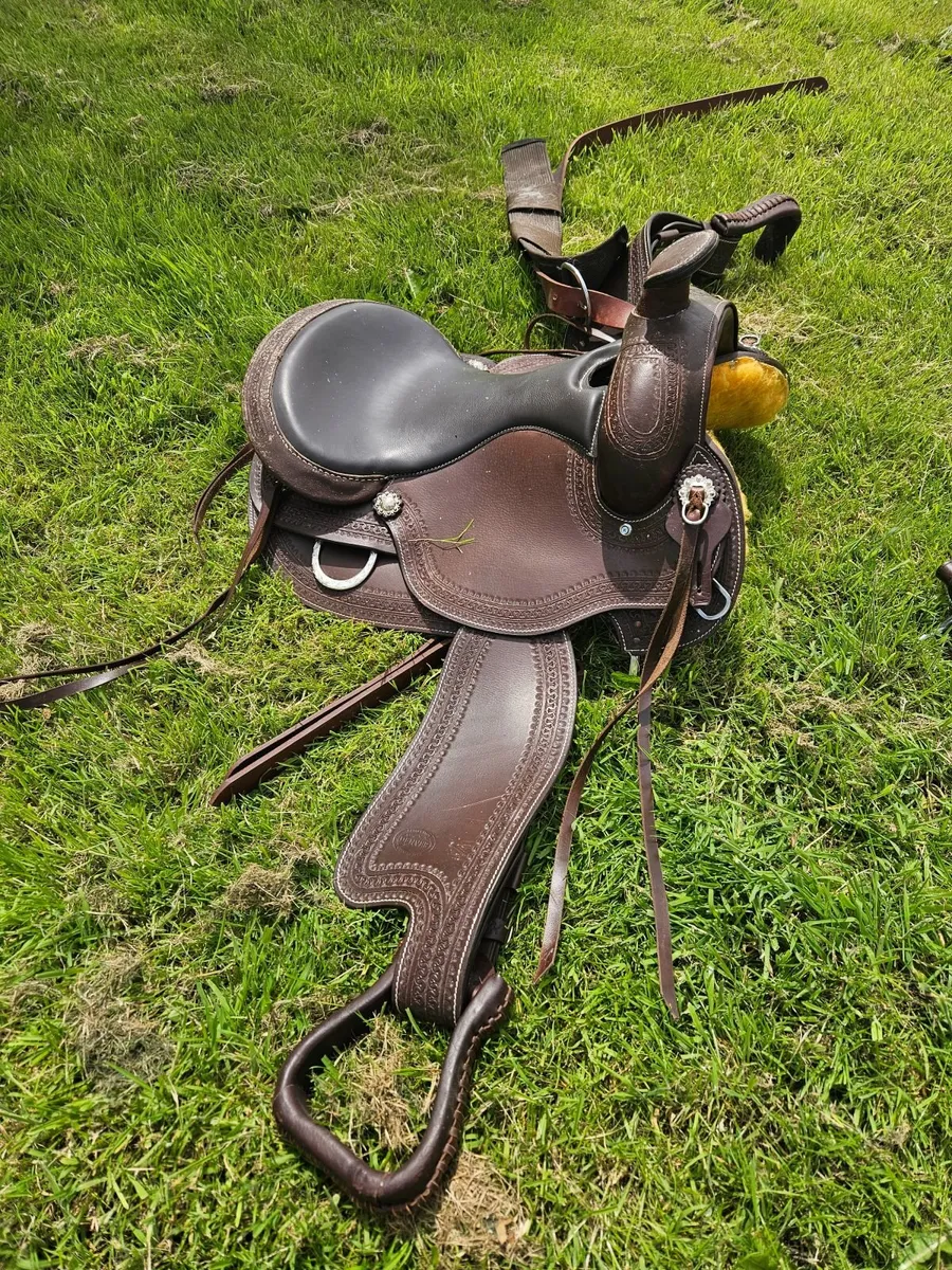 Western Saddle - Image 1