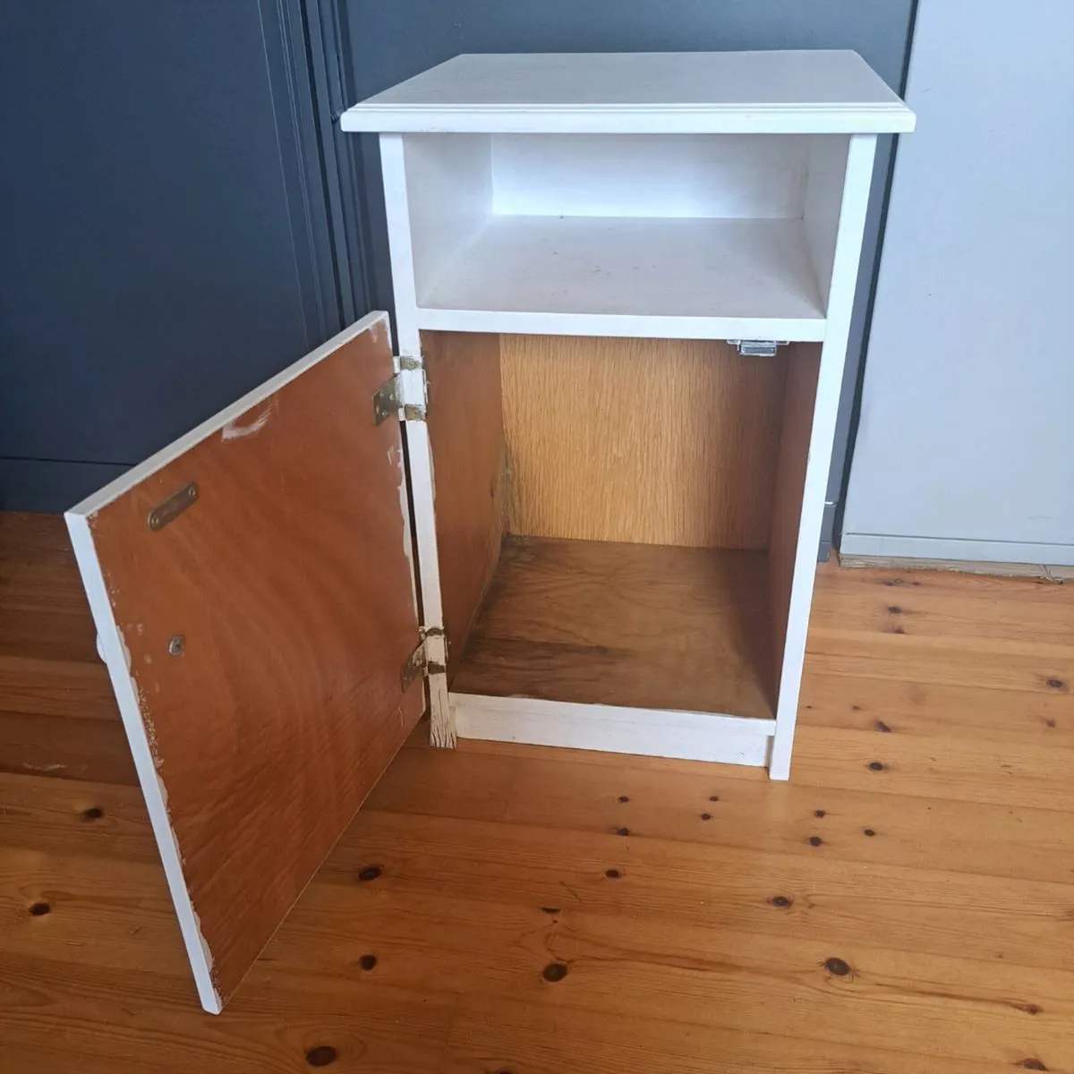 White Bedside Locker - Image 2