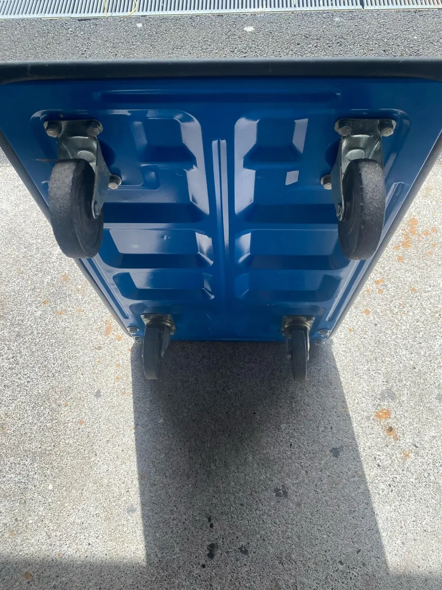 Flatbed Trolley - Image 3